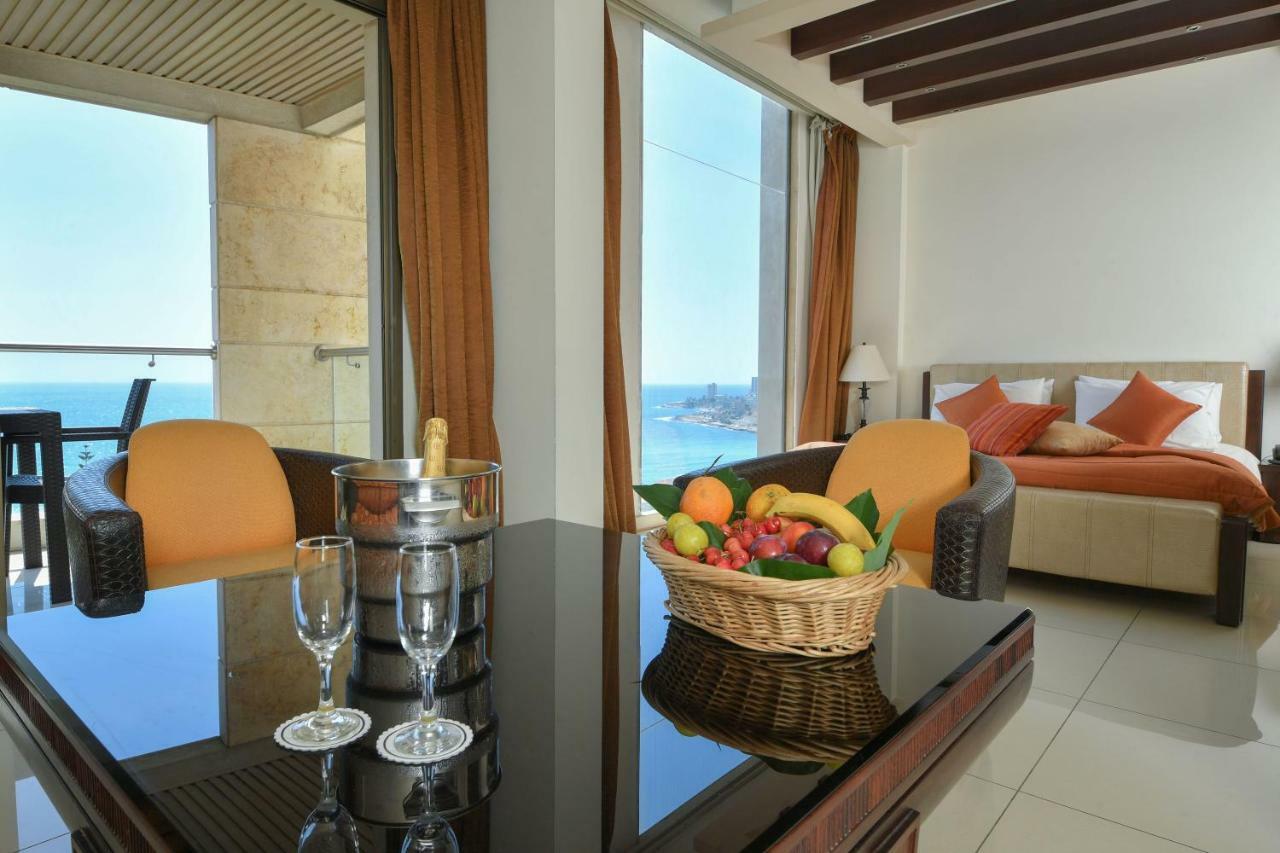 Hollywood Inn Boutique Hotel Jounieh Exterior photo