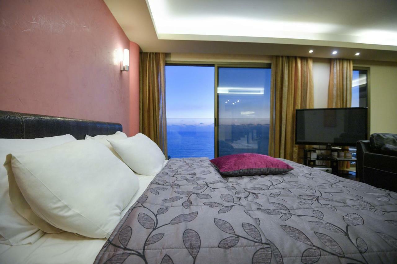 Hollywood Inn Boutique Hotel Jounieh Exterior photo