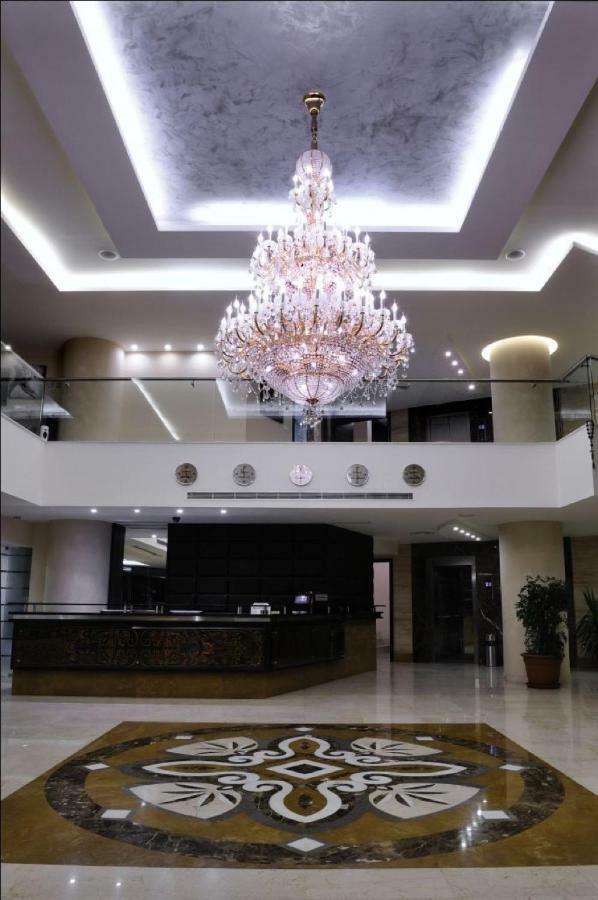Hollywood Inn Boutique Hotel Jounieh Exterior photo