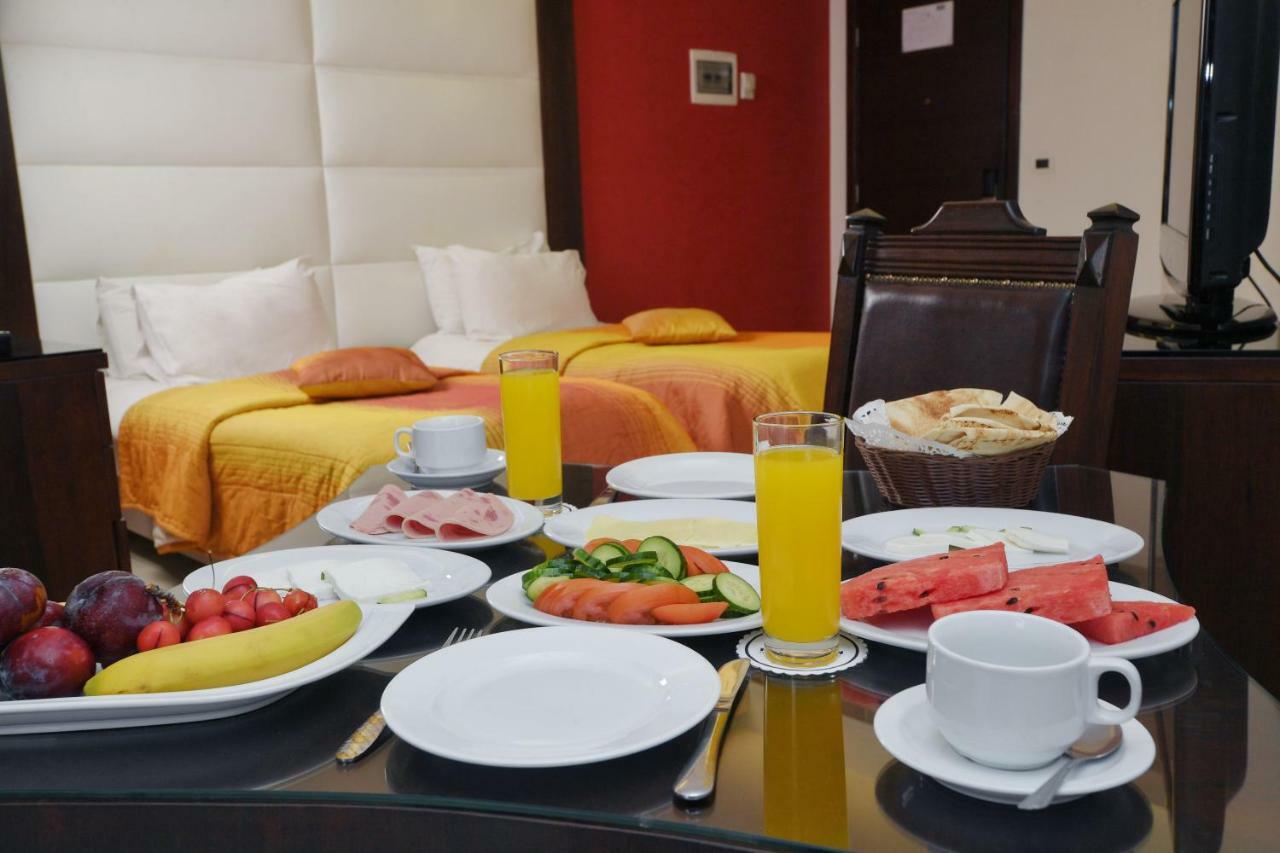 Hollywood Inn Boutique Hotel Jounieh Exterior photo