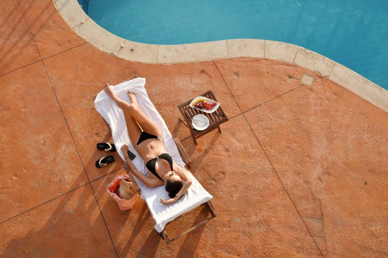 Hollywood Inn Boutique Hotel Jounieh Exterior photo