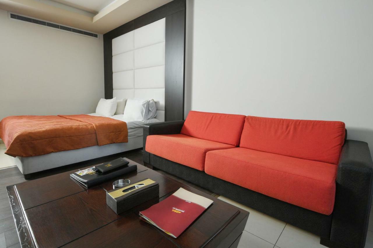 Hollywood Inn Boutique Hotel Jounieh Exterior photo