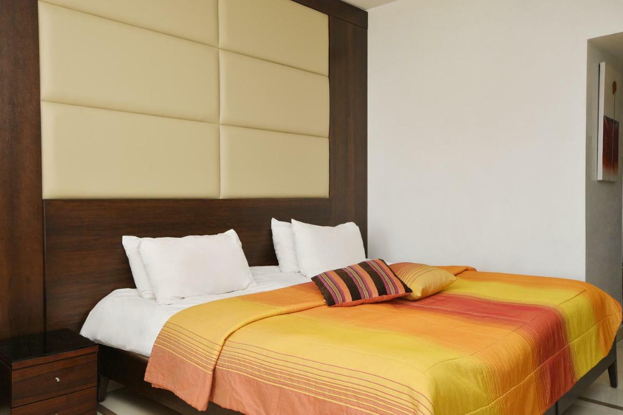 Hollywood Inn Boutique Hotel Jounieh Exterior photo