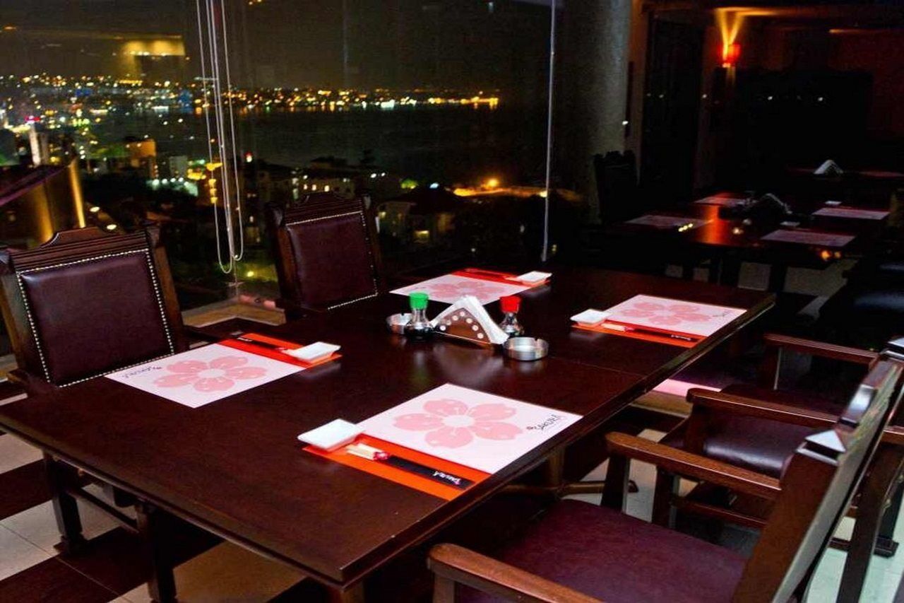 Hollywood Inn Boutique Hotel Jounieh Exterior photo