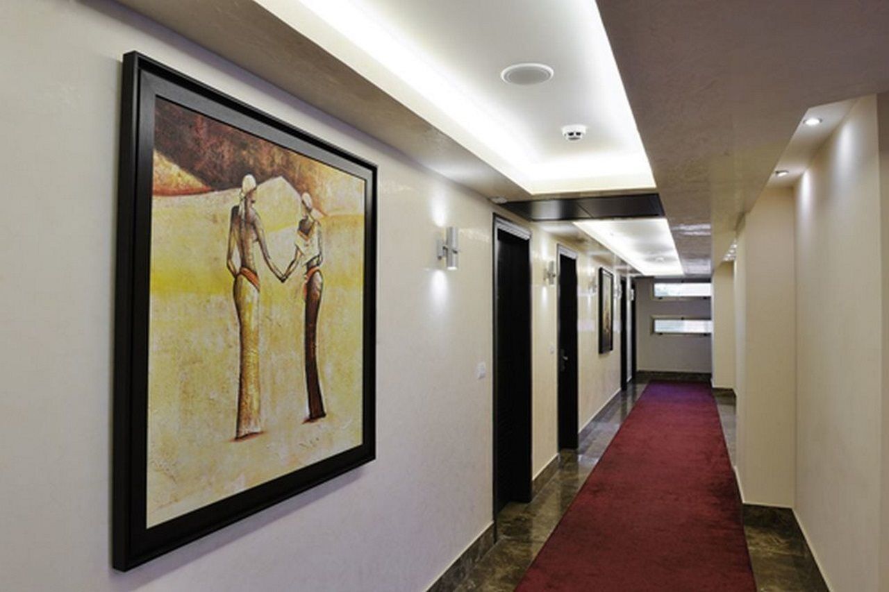 Hollywood Inn Boutique Hotel Jounieh Exterior photo