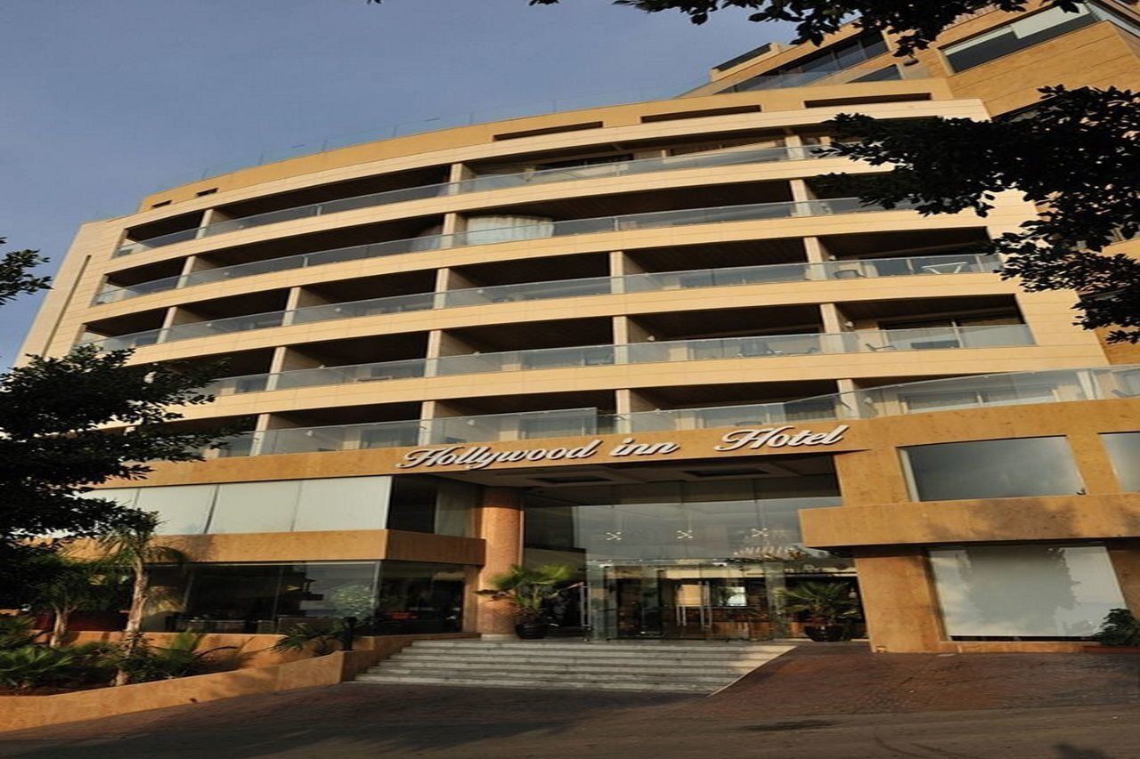 Hollywood Inn Boutique Hotel Jounieh Exterior photo